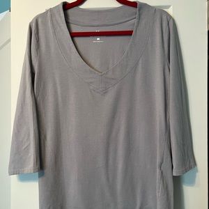 NY&CO cotton V neck